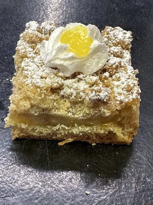 Vaccaro's Bakery Picture 3