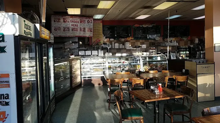Bagel Market & Deli Picture 8