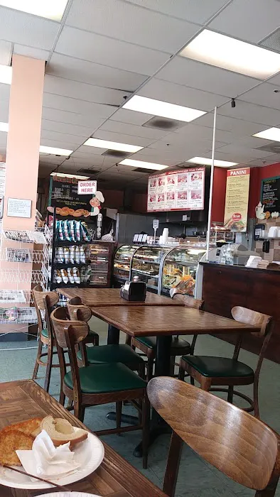 Bagel Market & Deli Picture 2