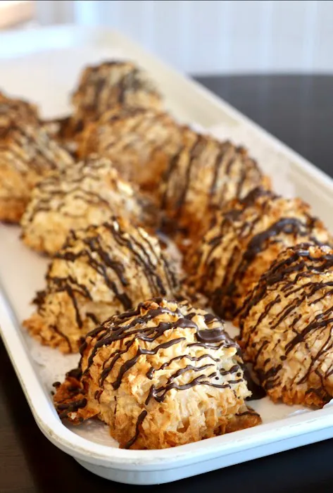 Chocolate In the Oven Bake Shop Picture 2