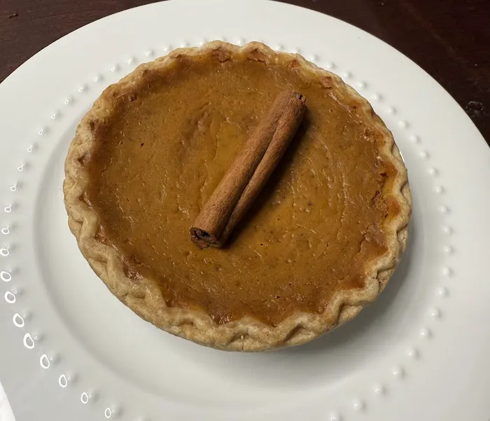 Mr. Tod's Pies Picture 7