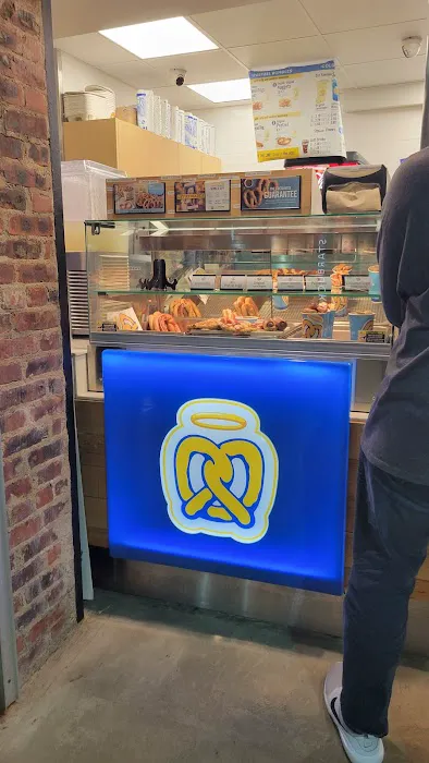 Auntie Anne's Picture 2