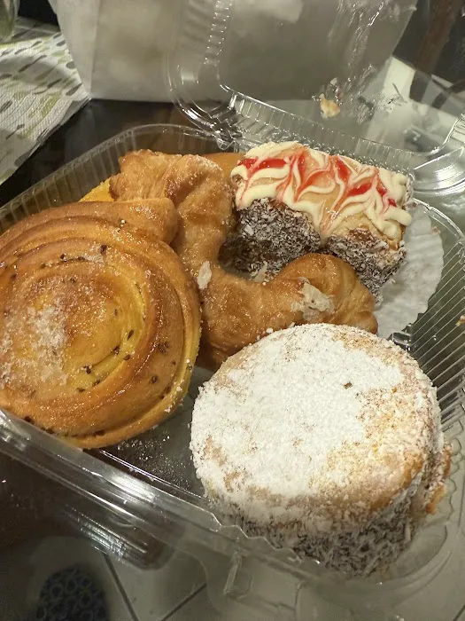 Del Uruguay Bakery Picture 5