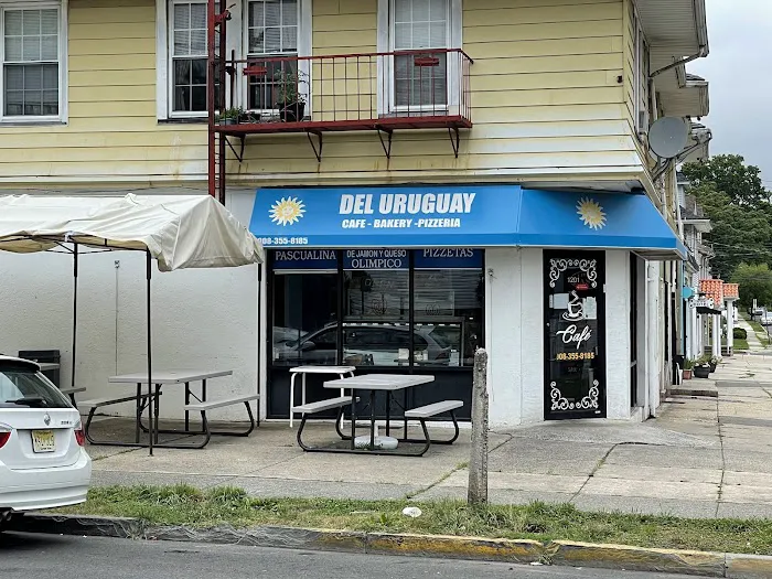 Del Uruguay Bakery Picture 10