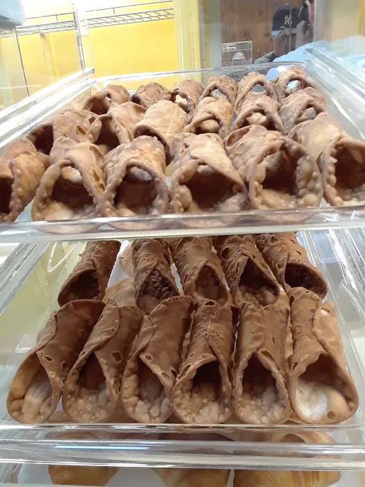 Carmen's Italian Bakery Picture 4