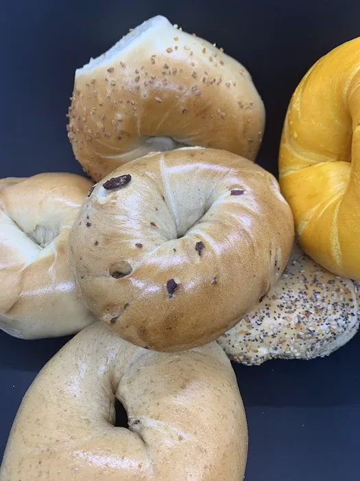Hillside Bagels & Deli Picture 3