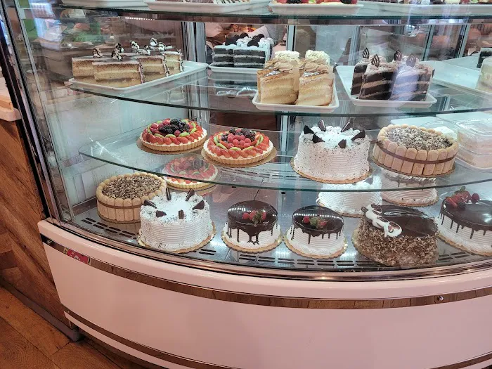 Dulce De Leche Bakery Picture 2