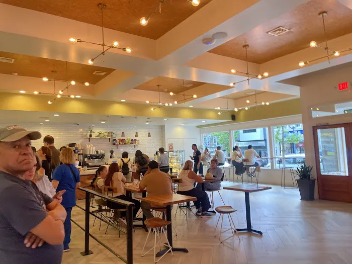 Dulce De Leche Bakery Picture 7