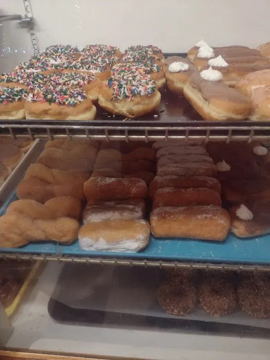Tasswood Bakery & Diner Picture 9