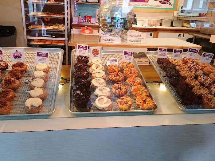 Glazed & Confused Picture 8