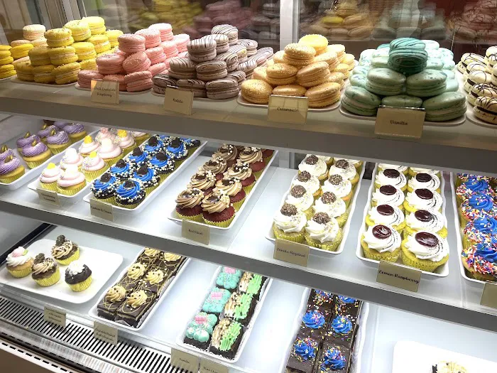 Sugar Blossom Cake Shop Picture 8