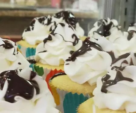 Cups -N- Cakes Bakery / Cafe