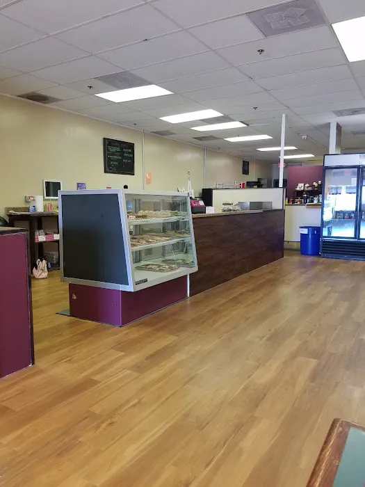 Cups -N- Cakes Bakery / Cafe Picture 8