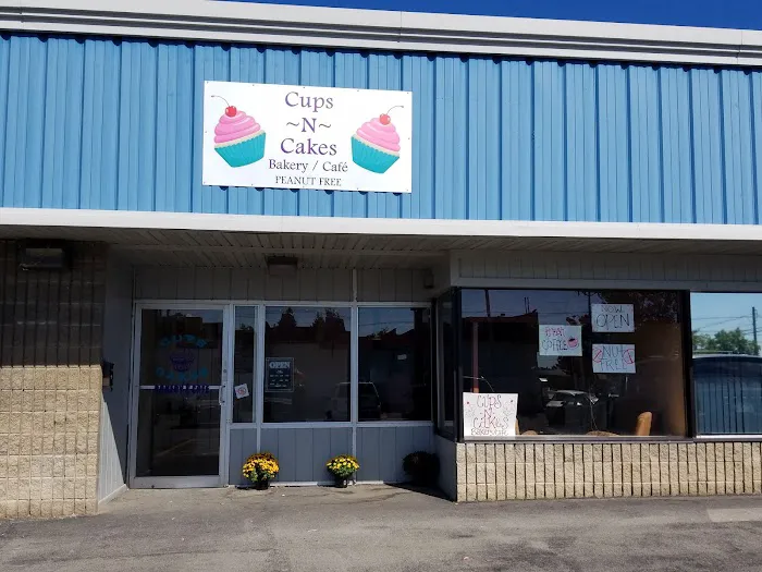 Cups -N- Cakes Bakery / Cafe Picture 3