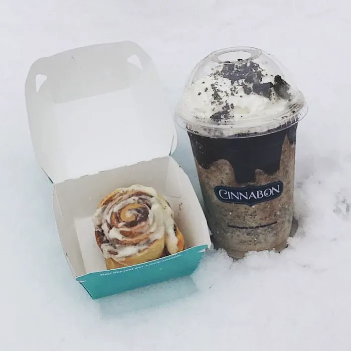 Cinnabon Picture 4