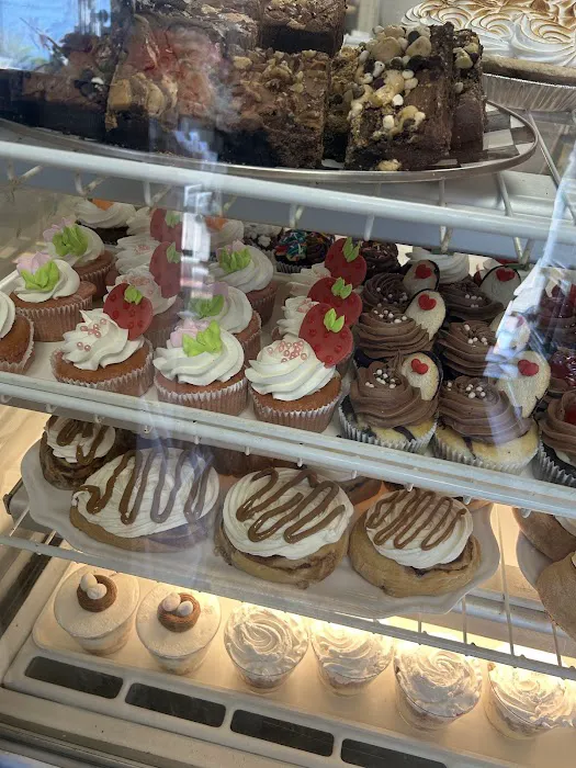 The Gingersnap Bakery Picture 5