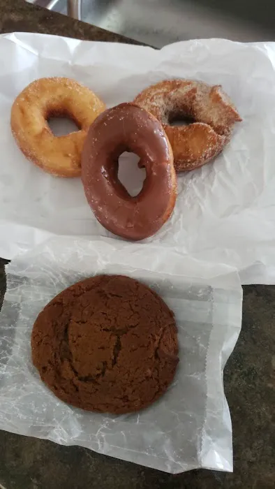 Mother Hubbard's Bakery Deli Picture 7