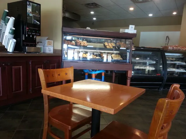 Mother Hubbard's Bakery Deli Picture 3