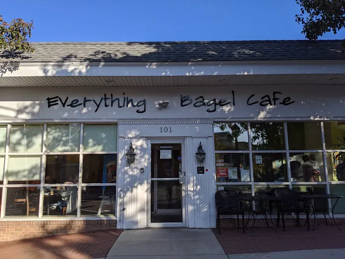 Everything Bagel Cafe Picture 3