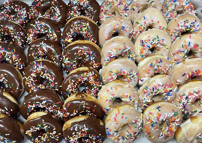 Brown's Doughnut & Pastry Co Picture 2