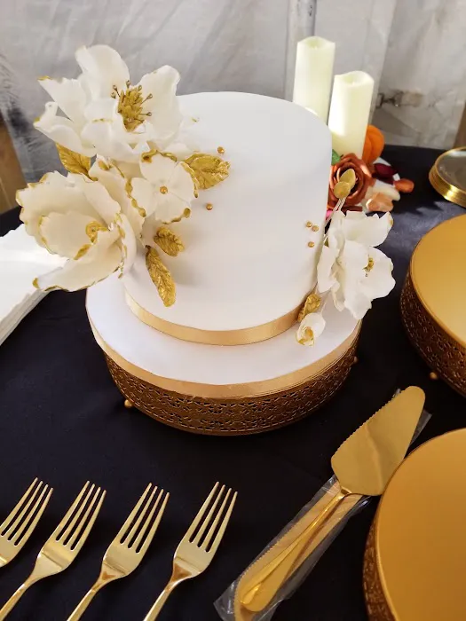 Elaine's Cheesecake Plus Picture 6