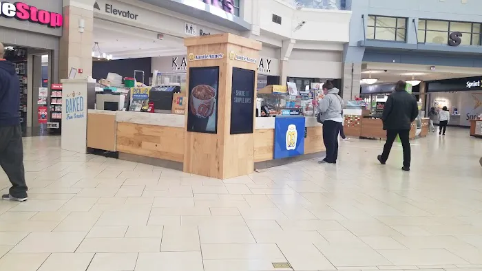 Auntie Anne's Picture 8