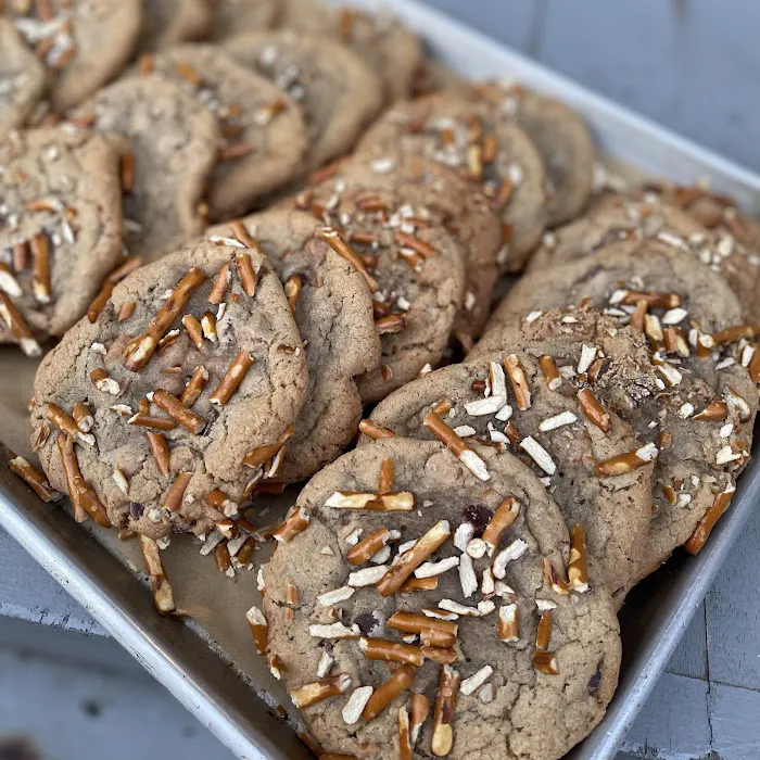 Laura The Cookie Lady Picture 4