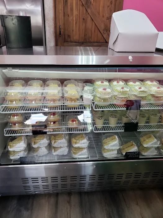 lily's Bakery Coffee Shop Picture 10
