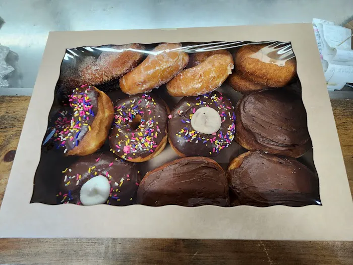 Sunny's Donuts and Cafe Picture 8