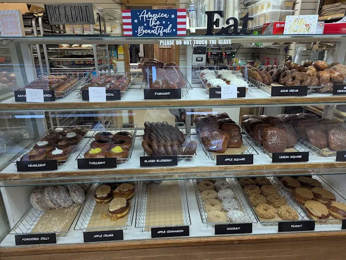 Sunny's Donuts and Cafe Picture 3