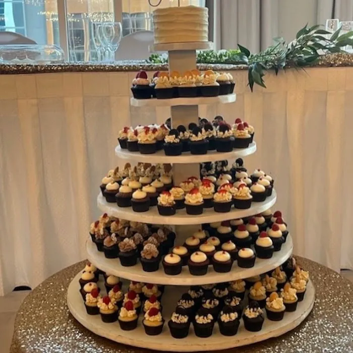 Dolce Cupcakery | Rochester Picture 3