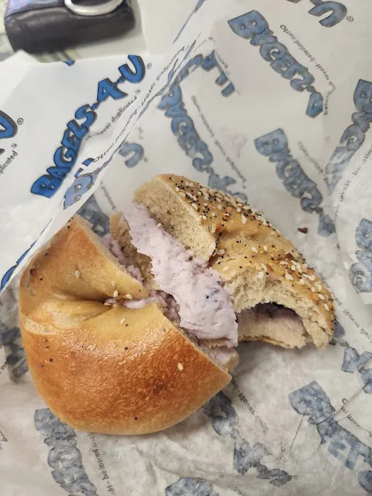 Bagels-4-U of Kenilworth Picture 9