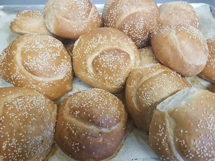 La Familia Bakery and Cafe Picture 7