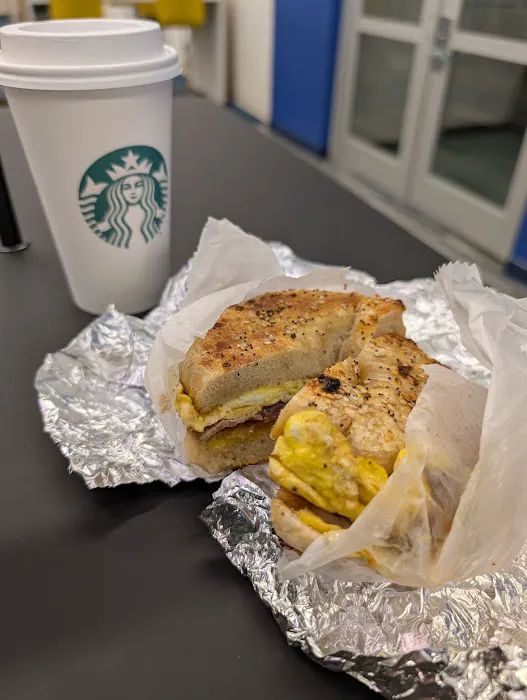 Hole In The Wall Bagels Picture 1