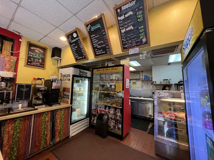 Hole In The Wall Bagels Picture 2