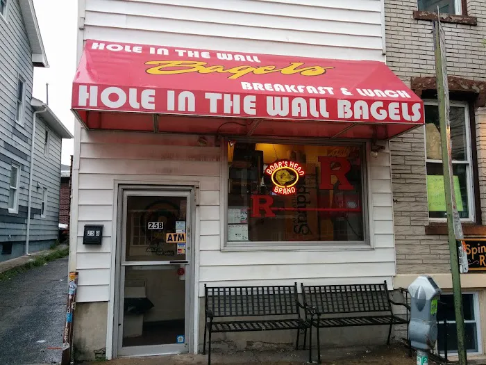 Hole In The Wall Bagels Picture 9