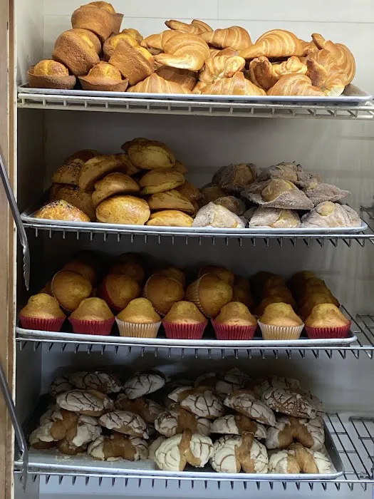 Gaby's Bakery Picture 7