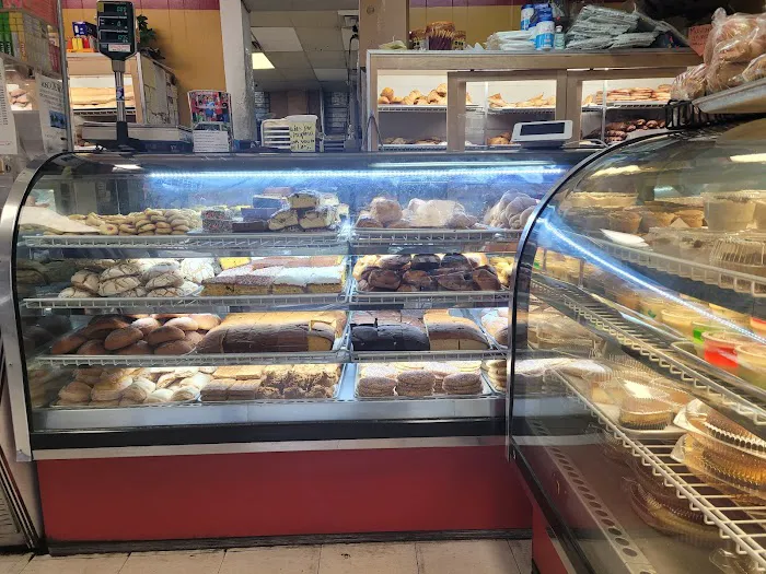 Gaby's Bakery Picture 8