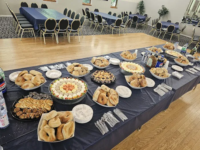 Mordy's Kosher Bakery and Cafe Picture 7