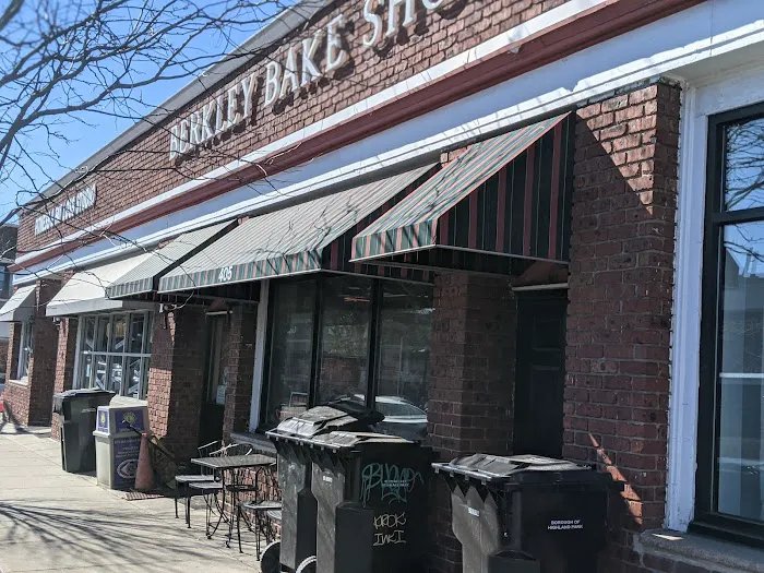 Berkley Bake Shop Picture 9