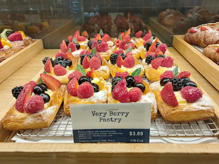 Paris Baguette Picture 1
