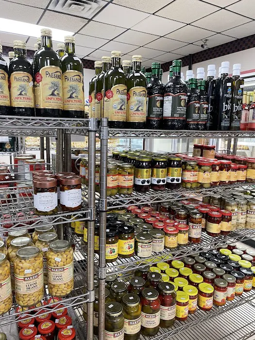 Lubertos Bakery & Deli Inc Picture 10