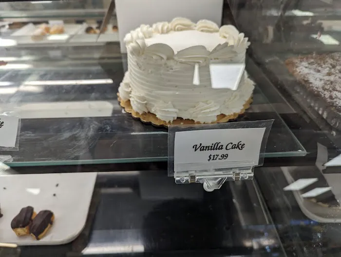Lubertos Bakery & Deli Inc Picture 8