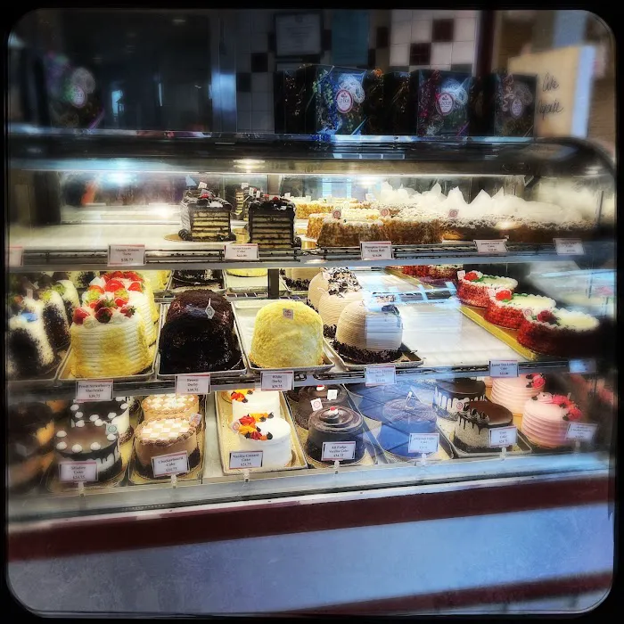 La Bon Bake Shoppes Picture 6
