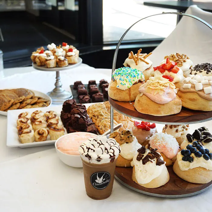 Cinnaholic Picture 7