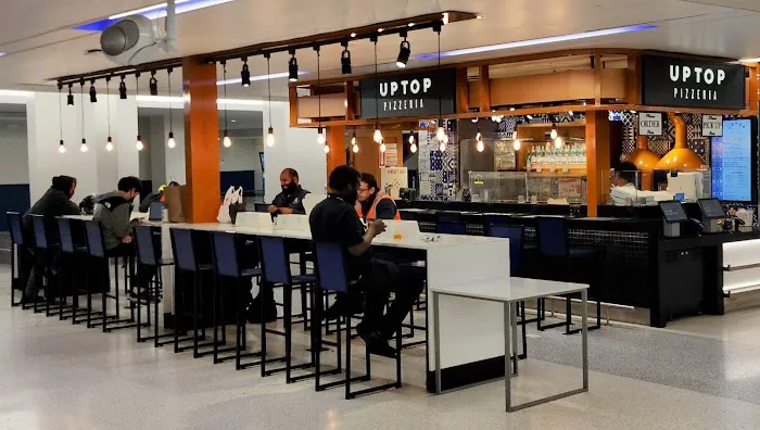 UPTOP PIZZERIA Picture 8