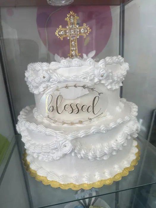 D'Yelis Cakes & Events Picture 6