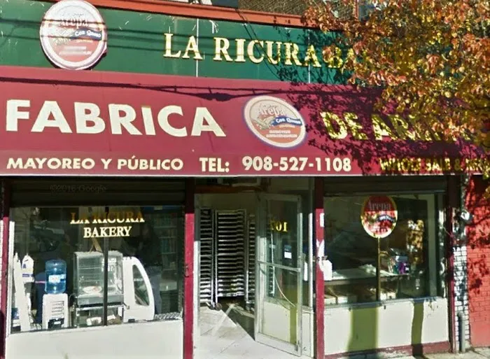 La Ricura Bakery Picture 1