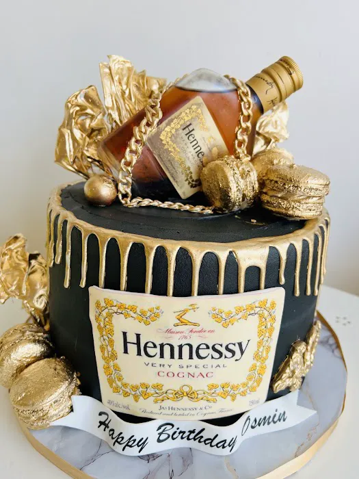 Roxana's Cakes Picture 6