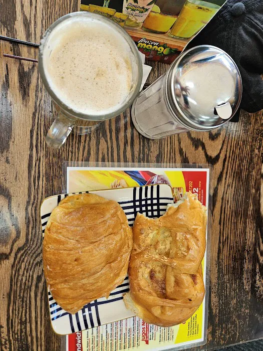 Las Américas Bakery Picture 5